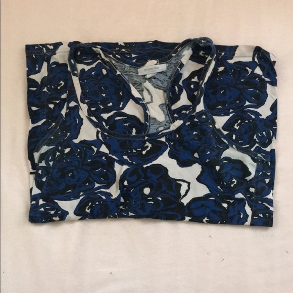 BLUE AND BLACK ROSE DETAILED TANK TOP - Picture 3 of 4